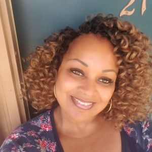 Meet your Posher, Deanna